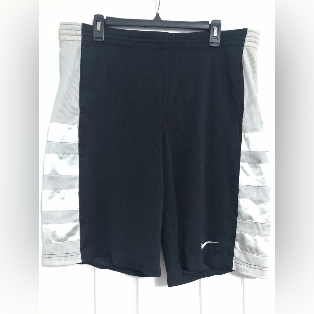 Nike basketball shorts black silver old school men’s  medium Y2k vintage dazzle‎